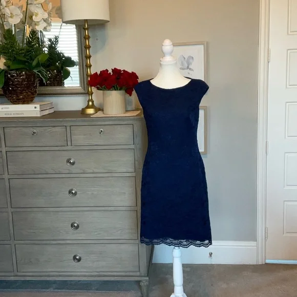 Ralph Lauren Sleeveless Dress Mid Length Navy Blue Lace Dress Size 4 Formal - Picture 13 of 15